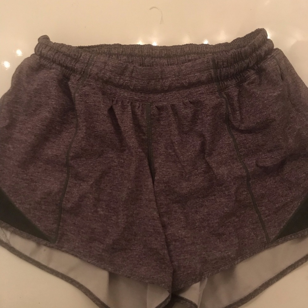 Lululemon Grey Shorts (8)